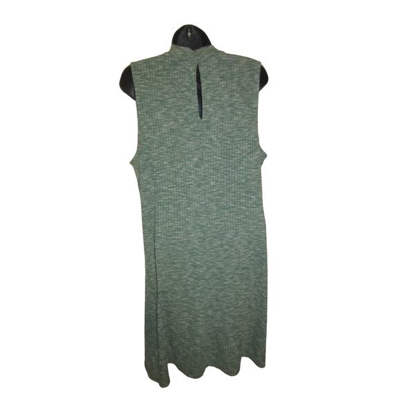 Minimalist Green Sleeveless Swing Dress Almost Famous Women’s 1X Plus Size - Picture 7 of 7